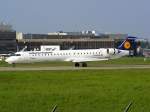 D-ACKH, eine CRJ-900LR von Lufthansa Cityline, in Hannover 2.5.2009.