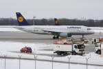 Lufthansa Airbus A 320-200 D-AIQK Flughafen Mnchen 02.02.2010