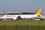TC-RBO , Pegasus , Airbus A321-251NX ,  12.11.2022 , Berlin-Brandenburg  Willy Brandt  , BER , 