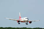 Rossiya Russian Airlines Airbus A319 VP-BNJ vor der Landung auf dem Airport Hamburg Helmut Schmidt am 21.05.18