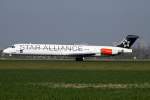 SAS Star Alliance MD-82 OY-KHE beim Touchdown auf 18R in AMS / EHAM / Amsterdam am 05.05.2013