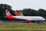 SundAir, Airbus A 320-214, D-ASGK, TXL, 03.07.2020