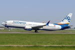 Sun Express Boeing 737-8 MAX TC-SLB beim Start in Amsterdam 28.4.2026