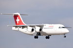 HB-IYR Swiss British Aerospace Avro RJ100  beim Anflug auf München am 13.10.2016