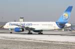 Thomas Cook Airlines Boeing 757-217 G-FCLE Flughafen MSalzburg 10.01.2009