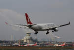 Turkish Airlines, Airbus A 330-243, TC-JIO, TXL, 02.04.2017