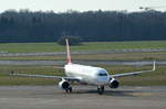 Turkish Airlines Airbus A321 TC-JTJ Kücükcekmece nach der Landung am Airport Hamburg Helmut Schmidt am 07.04.18