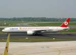 Turkish Airlines, TC-JJC, Boeing 777-300 ER  Karadeniz  (Manchester United-Sticker), 29.04.2011, DUS-EDDL, Dsseldorf, Germany 

