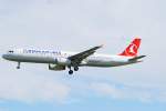 Turkish Airlines Airbus A321 TC-JRP im Anflug auf Hamburg Fuhlsbüttel am 01.06.11