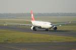 Turkish Airlines A 330-203 TC-JNE auf dem Weg zum Start in Dsseldorf am 31.10.2011
