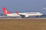 TC-JYE  Tuz Gölü  / Turkish Airlines / B737-9F2(ER)(W) bei der Landung in MUC aus Istanbul (IST) 01.02.2014