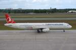 TC-JRU Turkish Airlines Airbus A321-231  am 13.05.2014 in Tegel gelandet