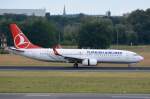 TC-JFP Turkish Airlines Boeing 737-8F2 (WL)  gelandet in Tegel am 26.06.2014
