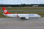 TC-JFC Turkish Airlines Boeing 737-8F2 (WL)   in Tegel am 20.08.2014 gelandet