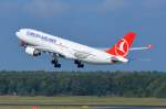 TC-JIO Turkish Airlines Airbus A330-223  in Tegel am 08.09.2014 gestartet