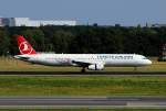 Turkish Airlines A 321-231 TC-JRS nach der Landung in Berlin-Tegel am 11.07.2014