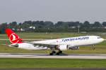 Turkish Airlines (TK-THY), TC-JIS, Airbus, A 330-223, 22.08.2015, DUS-EDDL, Düsseldorf, Germany