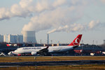 Turkish Airlines A 330-203 TC-JNA nach der Landung in Berlin-Tegel am 09.01.2016