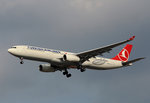 Turkish Airlines , Airbus A 330-343E, TC-JNJ, TXL, 08.03.2016