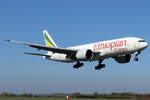 Ethiopian Cargo Boeing 777-F60 ET-AVN bei der Landung in Liege 12.4.2025