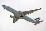 Cathay Pacific Airways, B-LBD, Airbus A330-343X, msn: 1503, 18.April 2014, HKG Hong Kong.