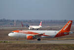 EasyJet Europe, Airbus A 320-214, OE-IZB, OE-IZQ, Swiss, Airbus A 220-300, HB-JCJ, BER, 12.02.2022