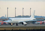 Azerbaijan Airlines(Getjet), Airbus A 320-232, LY-WIZ, BER, 26.11.2023