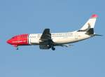 Norwegian Air Shuttle B 737-3K9 LN-KKW im Landeanflug auf den Flughafen Berlin-Schnefeld am 09.11.2008
