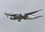 EL AL B 777-258(ER) 4X-ECF im Landeanflug auf den Flughafen Berlin-Schnefeld am 05.07.2009
