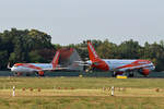 Easyjet Europe, Airbus A 320-214, OE-IZC, OE-IZP, TXL, 01.09.2018