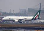 Alitalia, Airbus A 320-216, EI-DSY, TXL, 11.11.2018