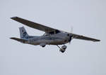 Private Cessna 172S Skyhawk SP.