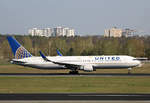 United Airlines, Boeing B 767-322(ER), N664UA, TXL, 19.04.2019