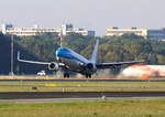 KLM, Boeing B 737-8K2, PH-BXC, TXL, 06.10.2019