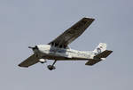 Private, Cessna 172 S Skyhawk, D-EWUF, TXL, 29.08.2020