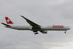 Swiss, Boeing B 777-3DE(ER), HB-JNC, TXL, 11.10.2020