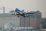 KLM-Cityhopper , ERJ-175-200STD, PH-EXX, TXL, 07.11.2020