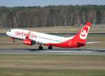 Air Berlin B 737-86J(WL) D-ABKF beim Start in Berlin-Tegel am 02.04.2010