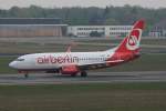 Air Berlin B 737-76N D-ABBT beim Start in Berlin-Tegel am 01.05.2010