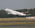 Lufthansa Regional (CityLine) Embraer ERJ 195LR D-AEBE beim Start in Berlin-Tegel am 22.08.2010