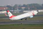 Austrian B 737-8Z9 OE-LNR beim Start in Berlin-Tegel am 09.10.2010