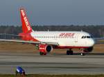 Air Berlin 320 D-ALTF ex LTU 29.12.2007 Berlin TXL - jetzt verlieren auch nach und nach die LTU Maschinen die Lackierung.