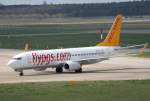 Pegasus Airlines B 737-82R TC-AAU bei der Ankunft in Berlin-Tegel am 16.04.2011