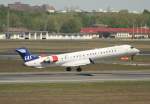 SAS Canadair Regjet CRJ900 OY-KFB beim Start in Berlin-Tegel am 07.05.2011