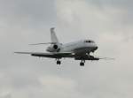 BASF AG Dassault Falcon 2000EX D-BAMM kurz vor der Landung in Berlin-Tegel am 27.05.2011