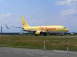 Tuifly B 737-8K5 D-AHFI auf dem Weg zum Start in Berlin-Tegel am 10.06.2011