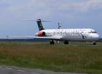 SAS MD-82 OY-KHE auf dem Weg zum Start in Berlin-Tegel am 10.06.2011