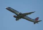 Fly Niki Embraer ERJ-190-100LR OE-IHE beim Start in Berlin-Tegel am 06.07.2011