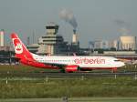 Air Berlin B 737-86J D-ABBI kurz vor dem Start in Berlin-Tegel am 16.07.2011