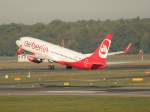 Air Berlin B 737-86J D-ABKO beim Start in Berlin-Tegel am 15.10.2011